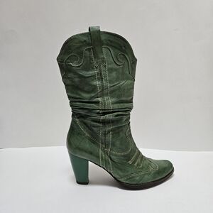 Chic Green Leather Slouchy Heeled Boots Sz 38 ( 7.5 US)